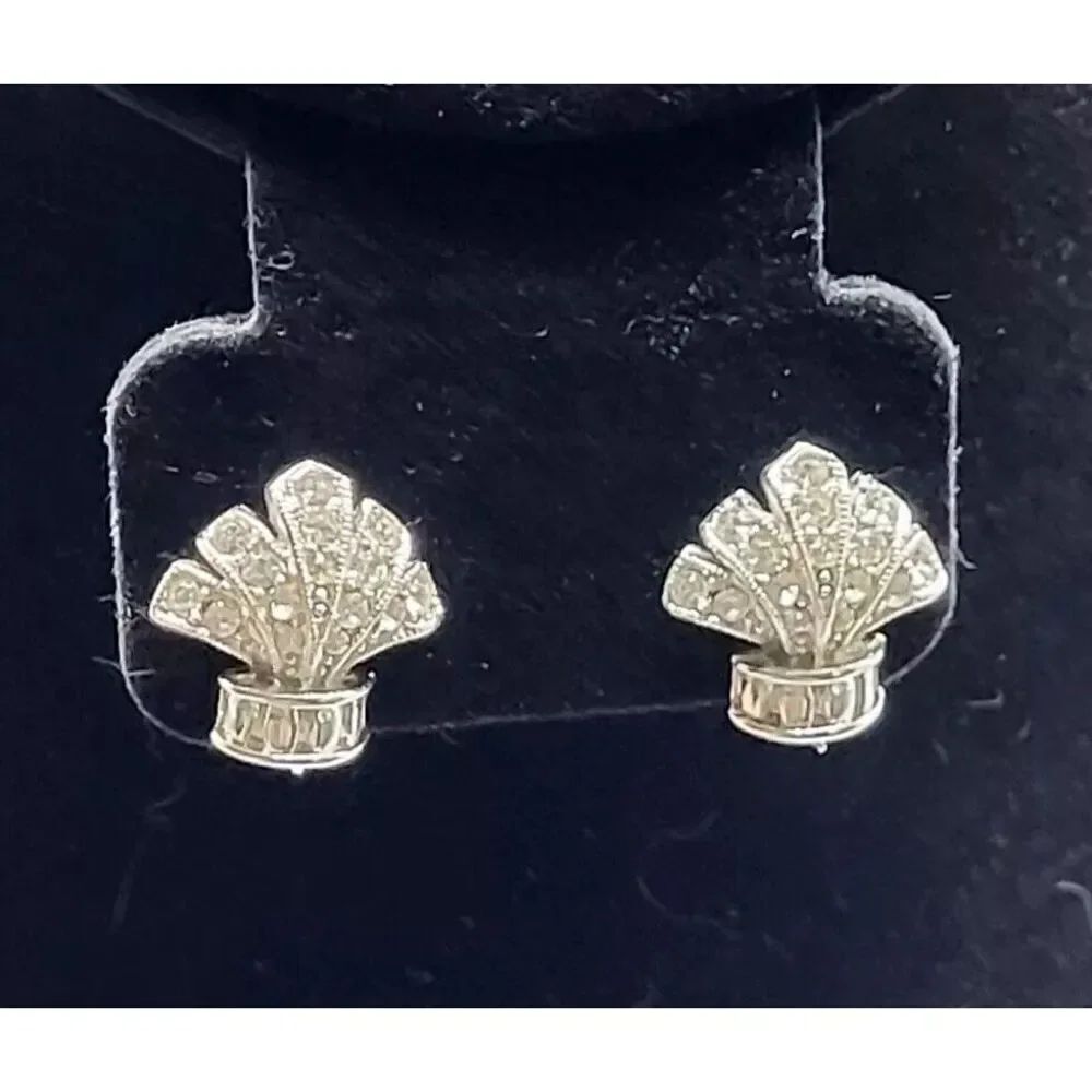 Vintage Signed Richelieu Silver Tone Art Deco Style Pave Earrings fleur de lis